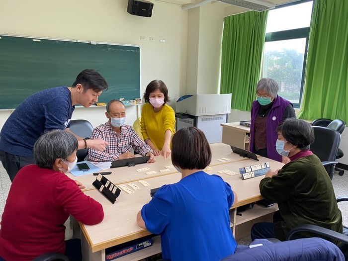 109學年度樂齡大學課程成果圖片