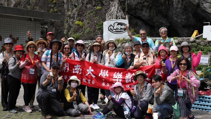 109學年度樂齡大學課程成果圖片