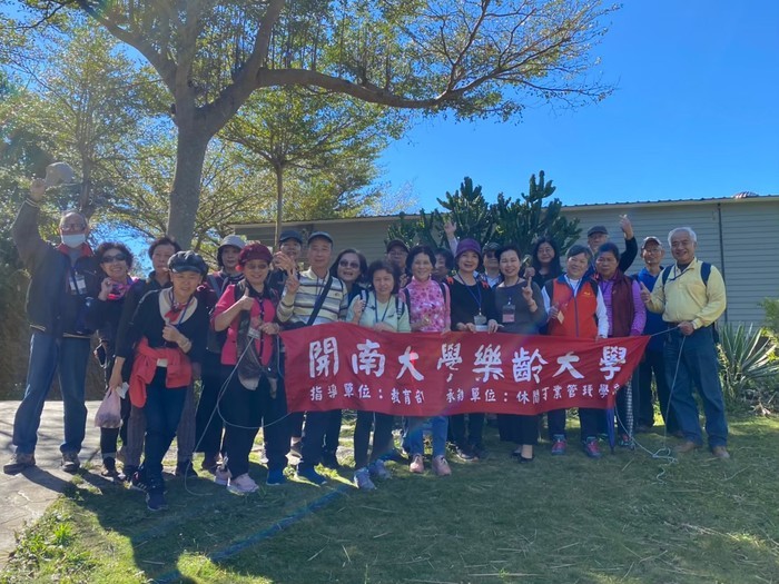 109學年度樂齡大學課程成果圖片